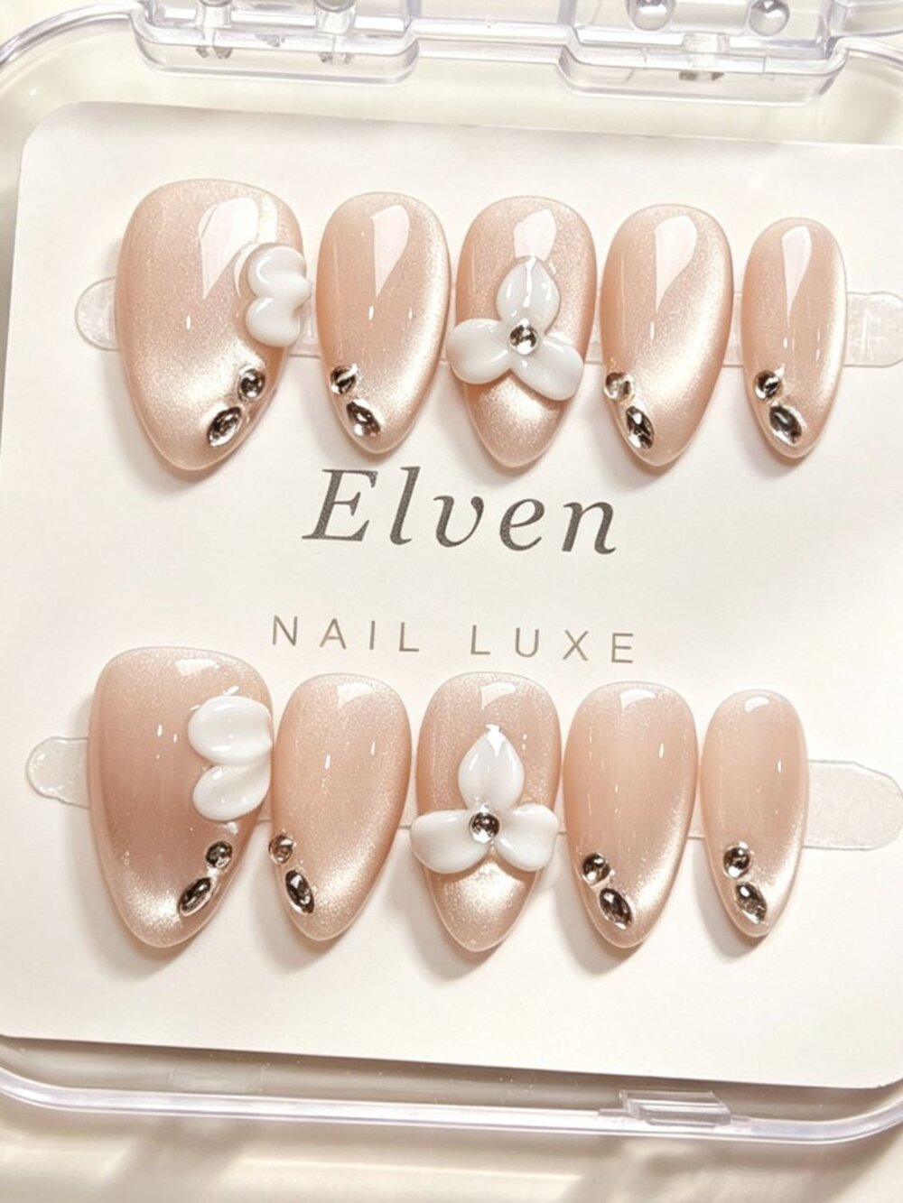 Nude Cat Eye Handmade Press On Nails with White Floral Short Almond